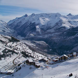 Photo d'une station de ski enneigée
Lien vers: AutresSolutions
